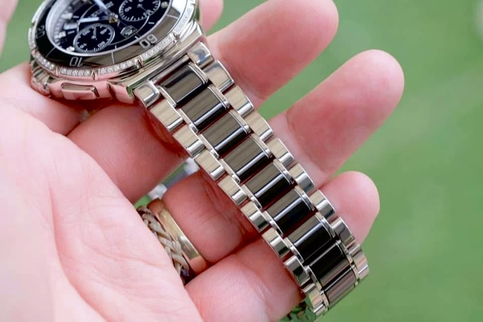 TAG Heuer Formula 1 Ceramic Diamond UNISEX 42mm หน้าดำ + เพชร 72 ปี 2013 — Ref CAH1212 - Image 3
