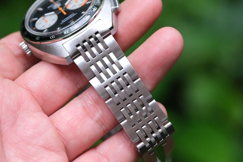 TAG Heuer Autavia Re-Edition Calibre 11 "Reverse Panda" 43mm หน้าดำ-ขาว-ส้ม ปี 2006 — Ref CY2111.BA0775 - Image 3