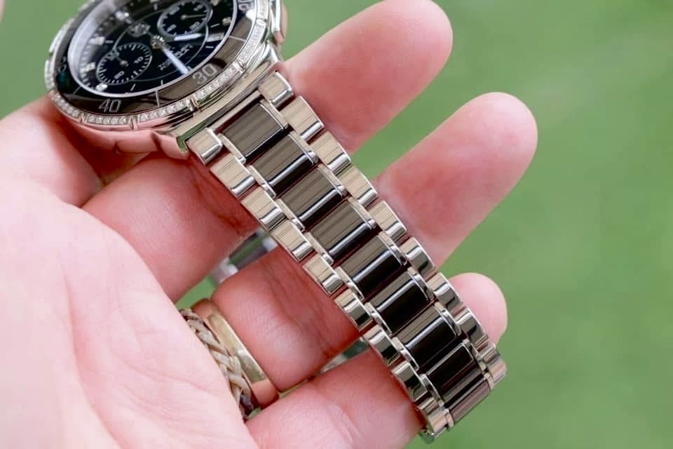 TAG Heuer Formula 1 Ceramic Diamond UNISEX 42mm หน้าดำ + เพชร 72 ปี 2013 — Ref CAH1212 - Image 2