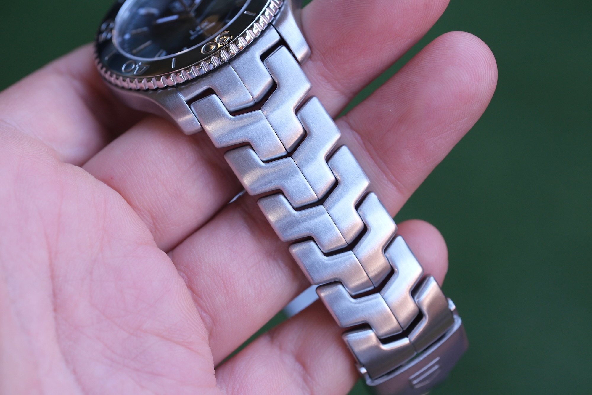 TAG Heuer Link Quartz 39mm หน้าน้ำเงิน Vintage ปี 2011 — Ref WJ1112 - Image 3