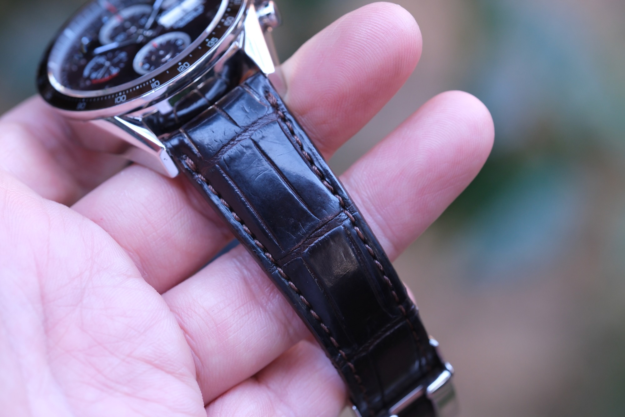 TAG Heuer Carrera Calibre 16 Day-Date "Chocolate" 43mm Custom Crocodile Strap + Original Buckle ปี 2013 — Ref CV2A12.FC6256 - Image 5