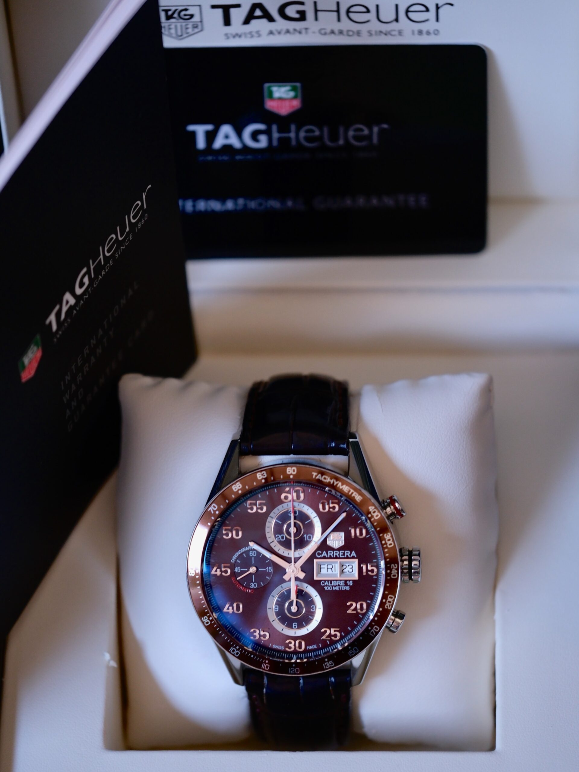 TAG Heuer Carrera Calibre 16 Day-Date "Chocolate" 43mm Custom Crocodile Strap + Original Buckle ปี 2013 — Ref CV2A12.FC6256 - Image 8