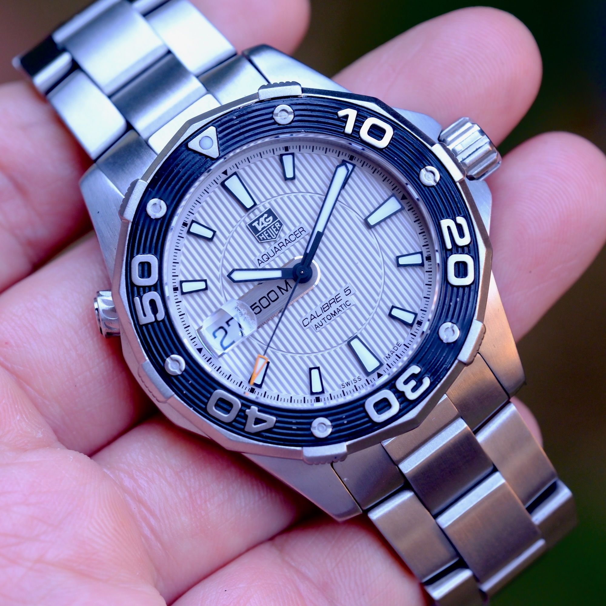 TAG Heuer Aquaracer 500M Calibre 5 43mm หน้า Grey Guilloché ปี 2012 — Ref WAJ2111.BA0870