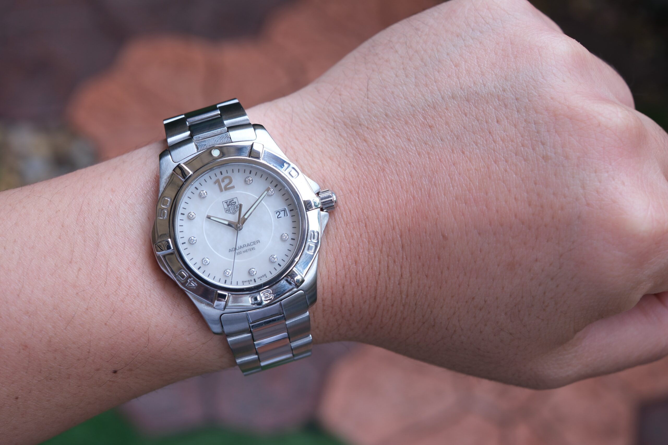 2010 TAG HEUER Aquaracer Quartz Diamond Unisex 39mm White Mother of Pearl Dial Stainless Steel Ref. WAF1115 Full Set RARE - Image 3
