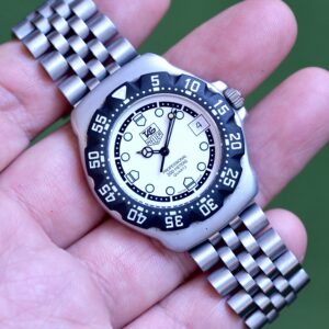 1995 TAG HEUER Formula 1 Classic Quartz Vintage 35mm White Dial Black Bezel Ref. WA1218 Safe Queen RARE