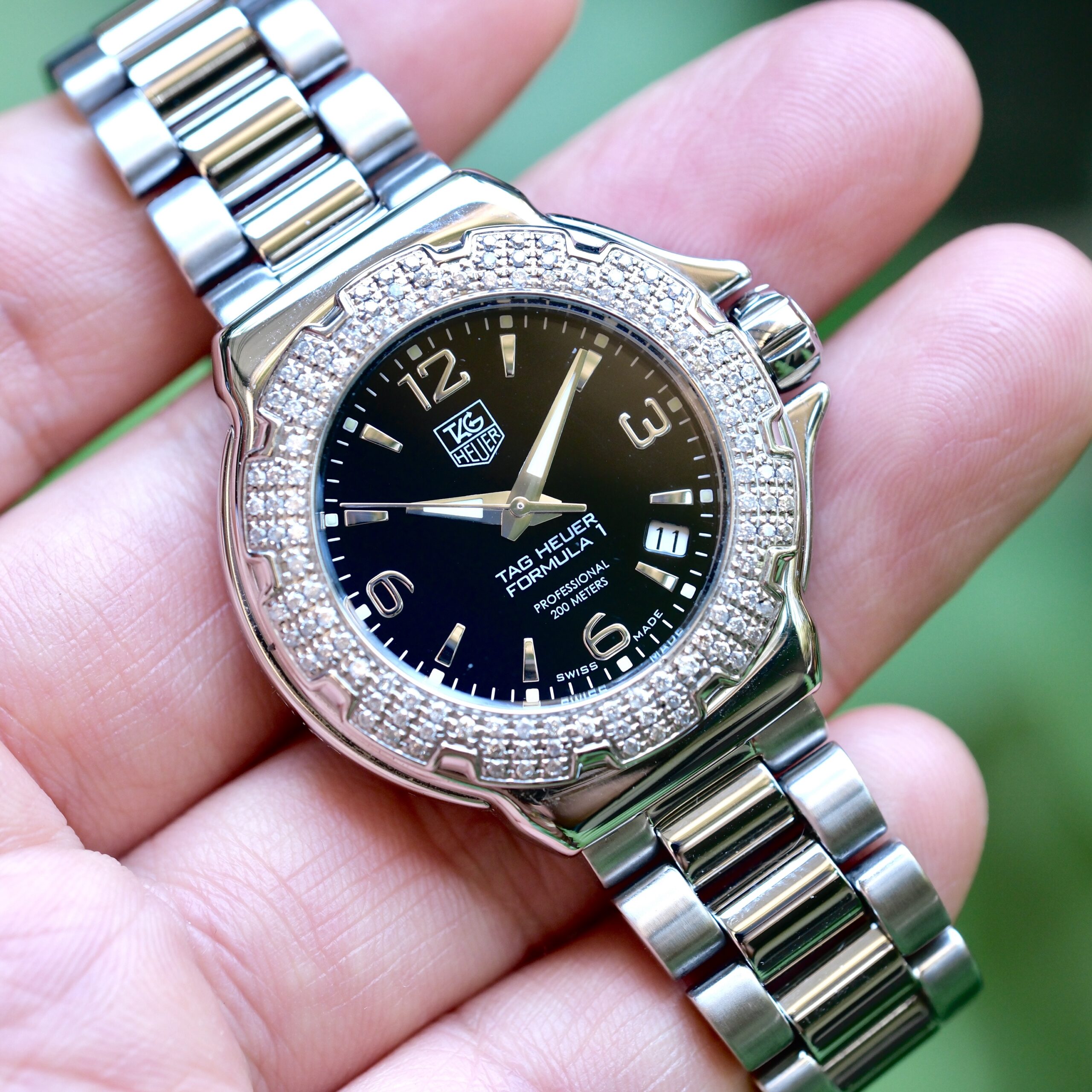 2012 TAG HEUER Formula 1 Lady Quartz Diamond Bezel 37mm Black Dial Ref. WAC1214 Full Set HERO