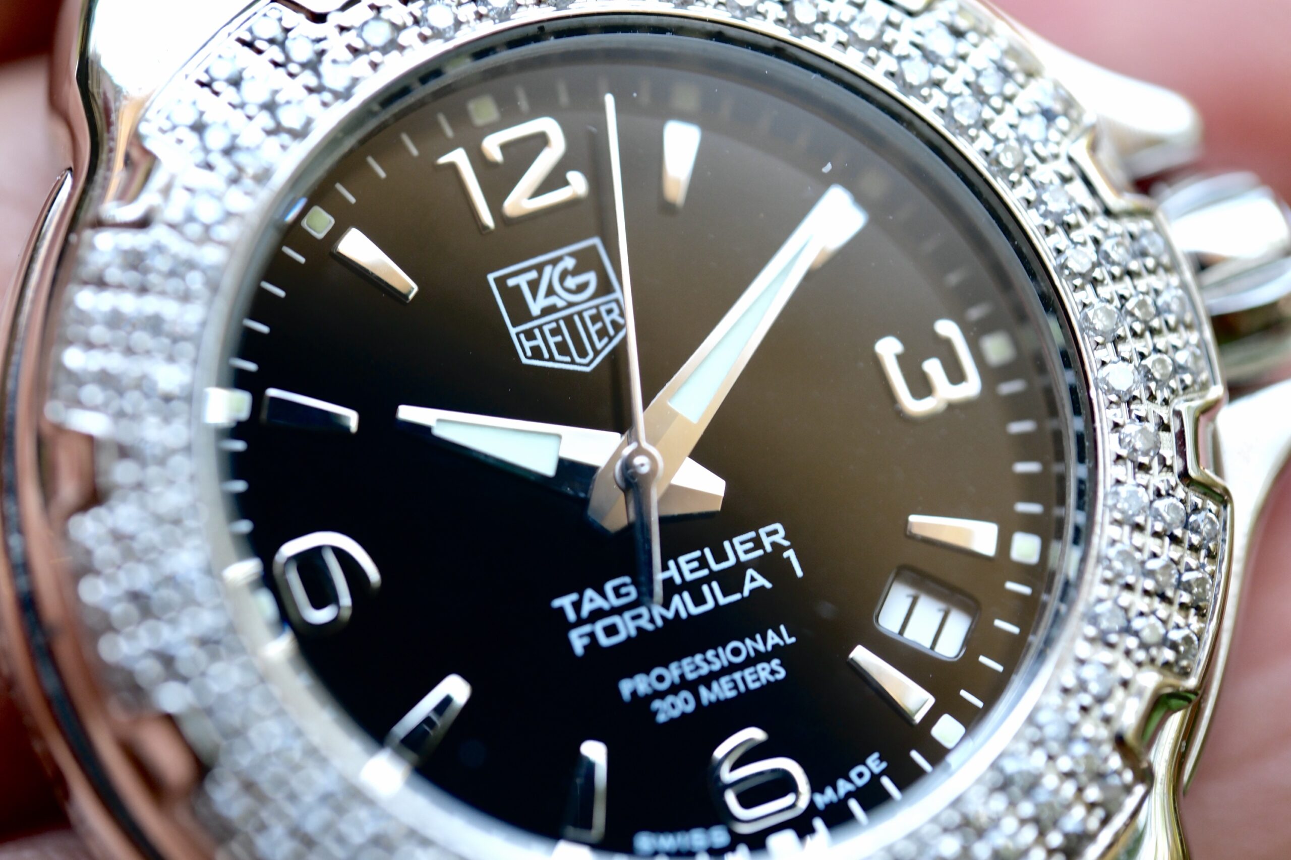 2012 TAG HEUER Formula 1 Lady Quartz Diamond Bezel 37mm Black Dial Ref. WAC1214 Full Set HERO - Image 2