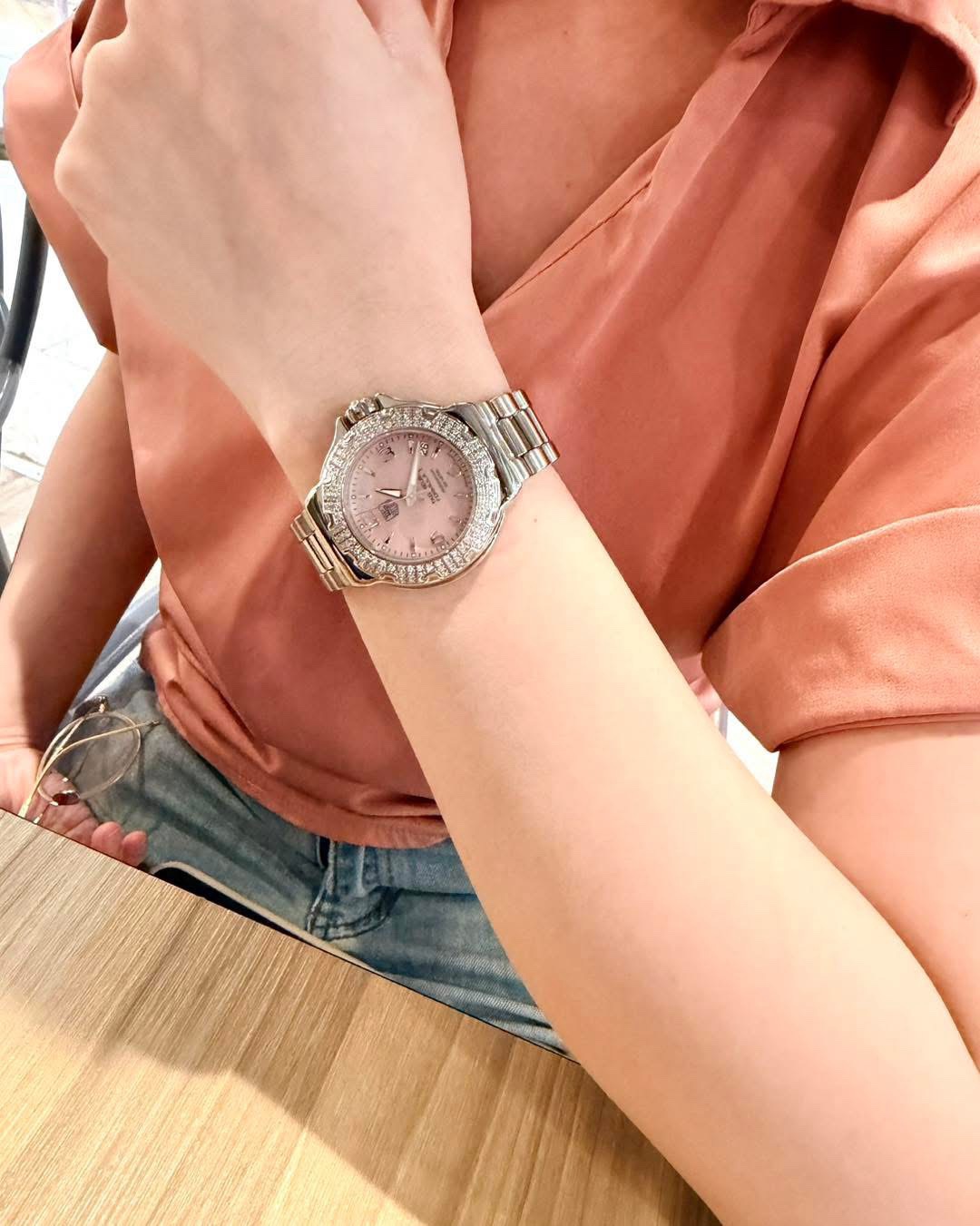 2013 TAG HEUER Formula 1 Lady Quartz Diamond 37mm Pink Mother of Pearl Dial Stainless Steel Ref. WAC1216 Full Set - Image 6