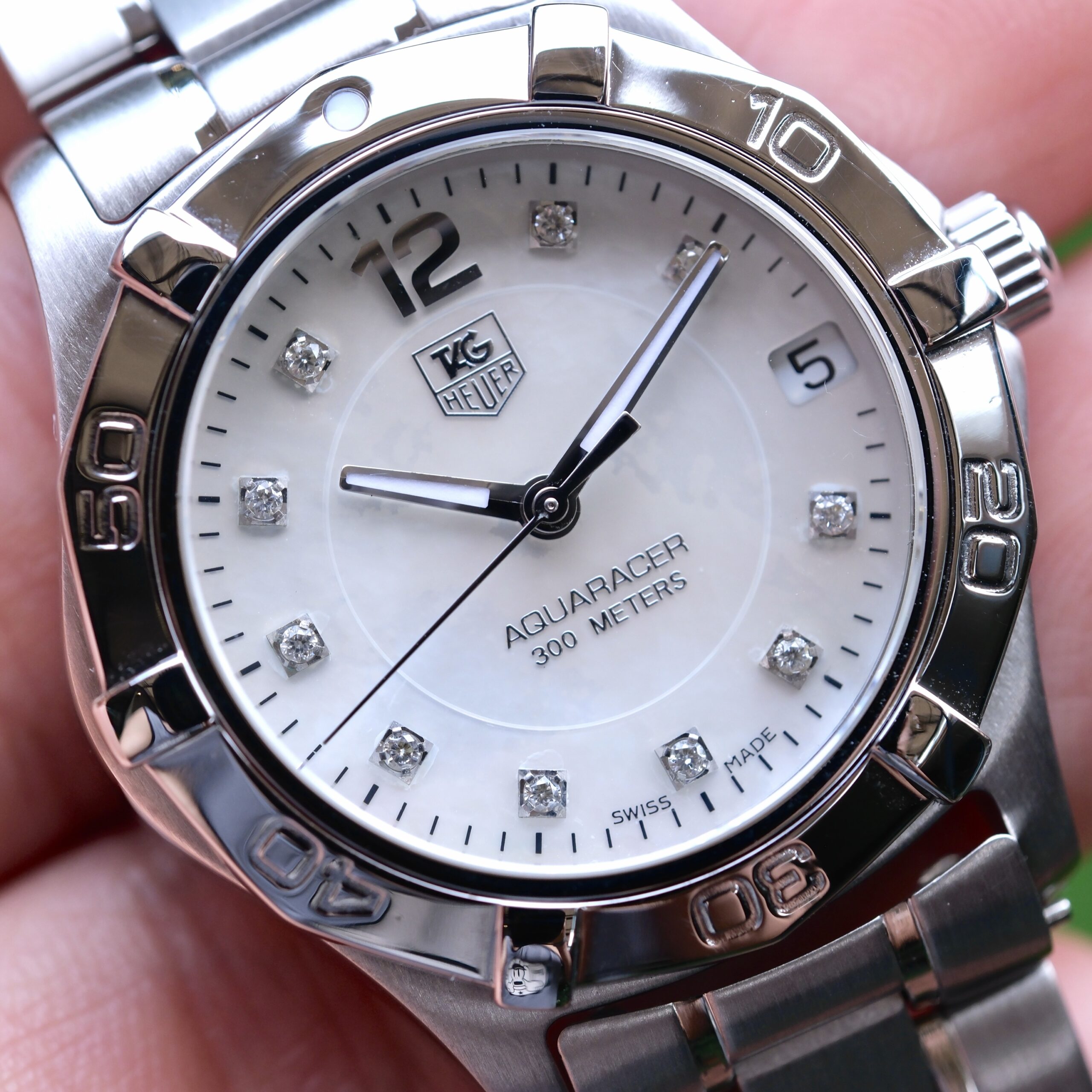 2015 TAG HEUER Aquaracer Lady Quartz Diamond Boy Size 32mm White Mother of Pearl Dial Stainless Steel Ref. WAF1312 RARE - Image 3