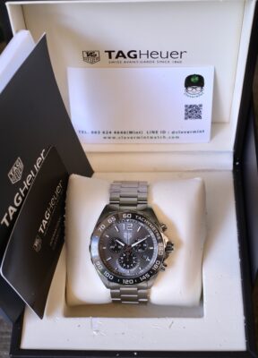 2018 TAG HEUER Formula 1 Chronograph Quartz 43mm Grey Dial Grey Ceramic Bezel Stainless Bracelet Ref. CAZ1011 Full Set