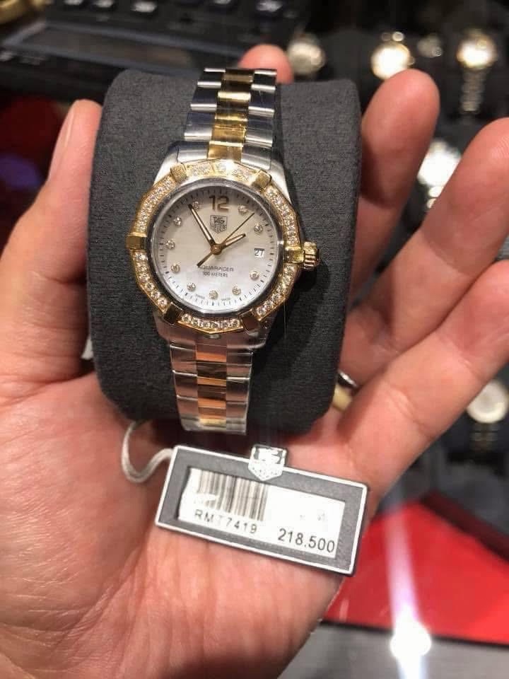 2013 TAG HEUER Aquaracer Lady Quartz Diamond 27mm White Mother of Pearl Dial Solid 18K Gold Diamond Bezel Ref. WAF1450 HERO - Image 4