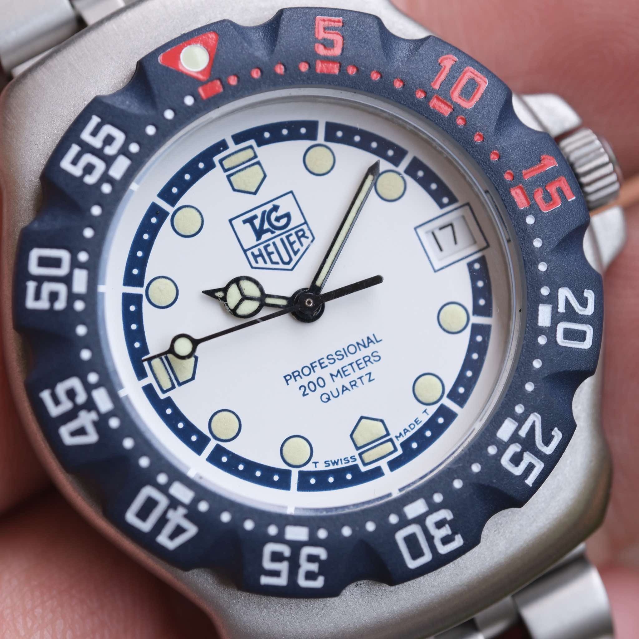 1995 TAG HEUER Formula 1 Vintage Quartz 35mm White Dial Blue Bezel Ref. WA1219 Safe Queen RARE - Image 2