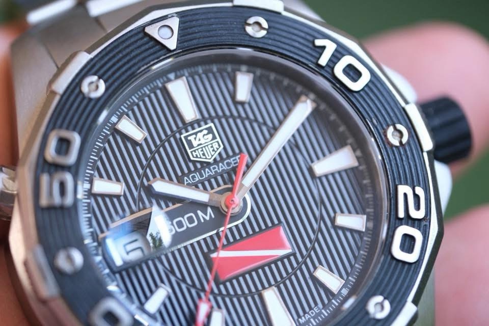 2013 TAG HEUER Aquaracer 500M Calibre 5 Automatic Professional Diver 43mm Black Dial Black Bezel Ref. WAJ211A Full Set RARE - Image 3