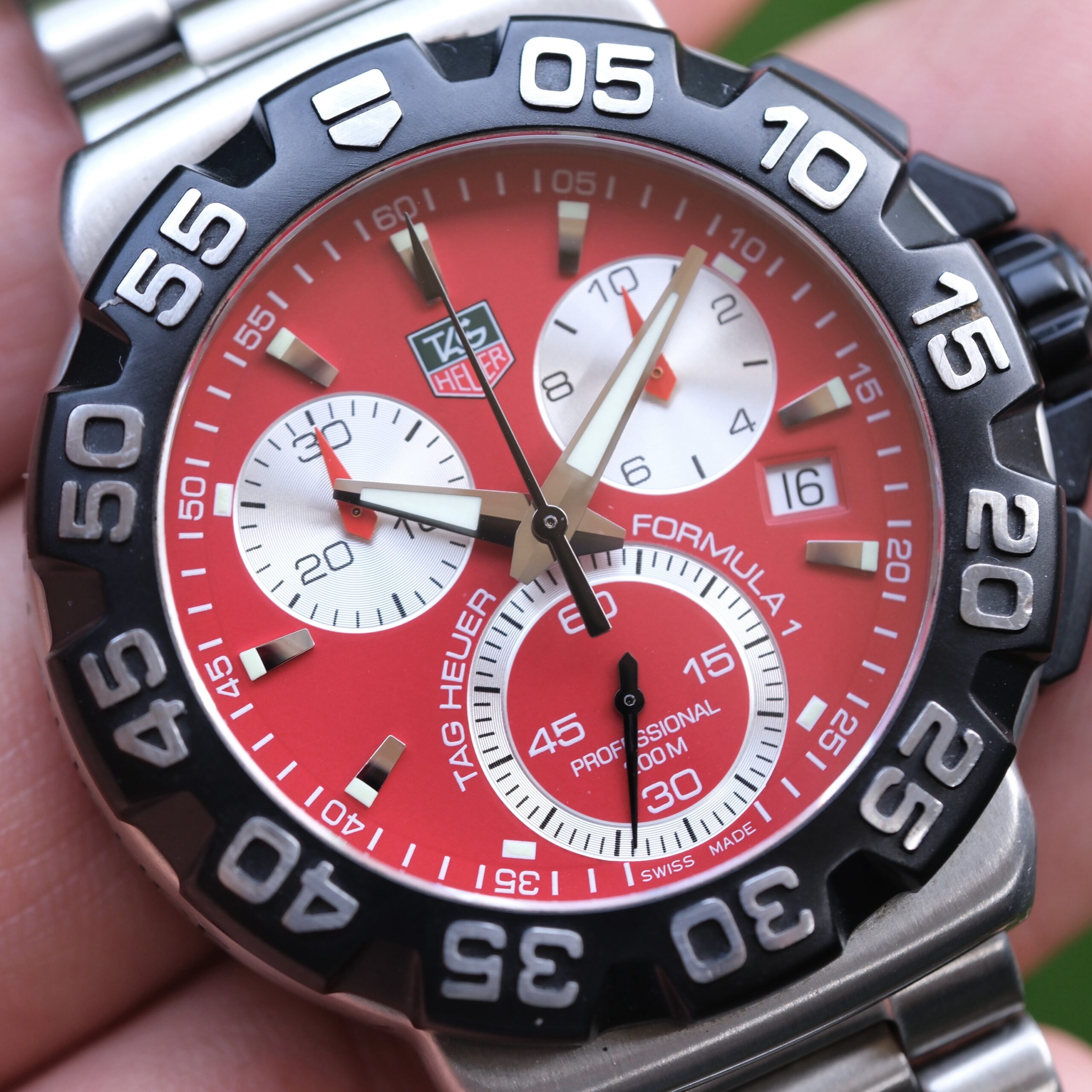 2011 TAG HEUER Formula 1 Quartz Chronograph 41mm Red Dial Black Bezel Stainless Steel Ref. CAH1112 - Image 2