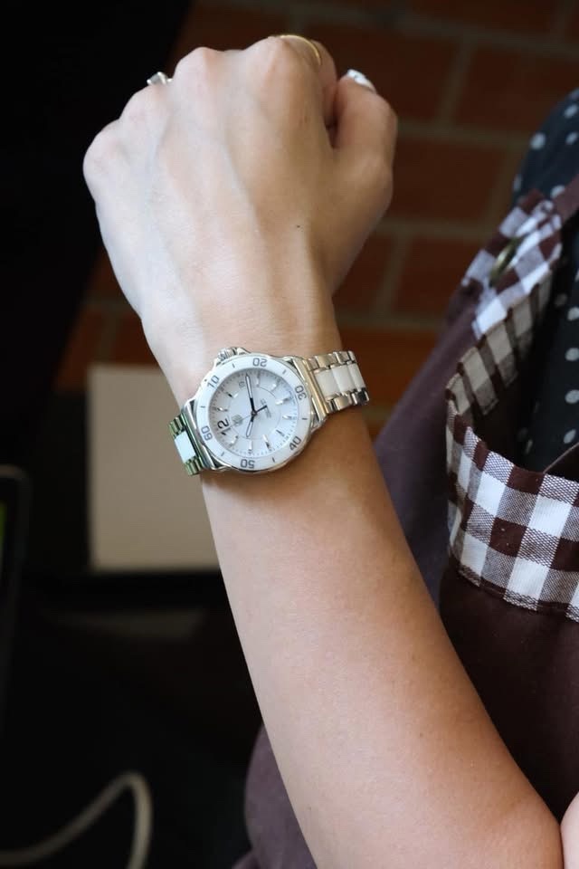 2018 TAG HEUER Formula 1 Lady Ceramic Quartz 37mm White Dial White Ceramic Bezel Ref. WAH1211 - Image 2
